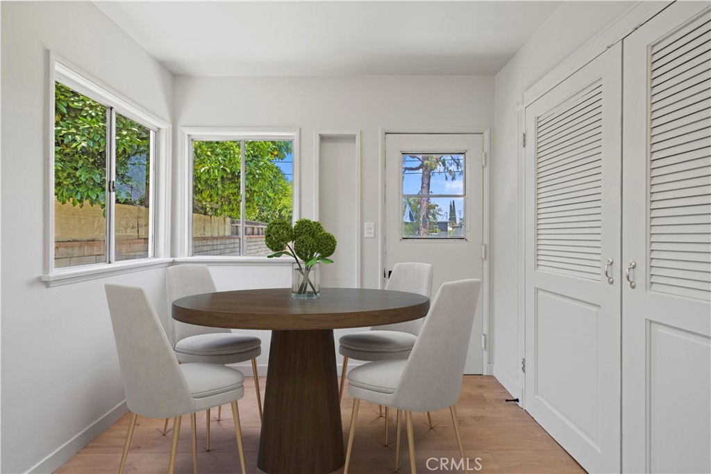 19123 Archwood Street