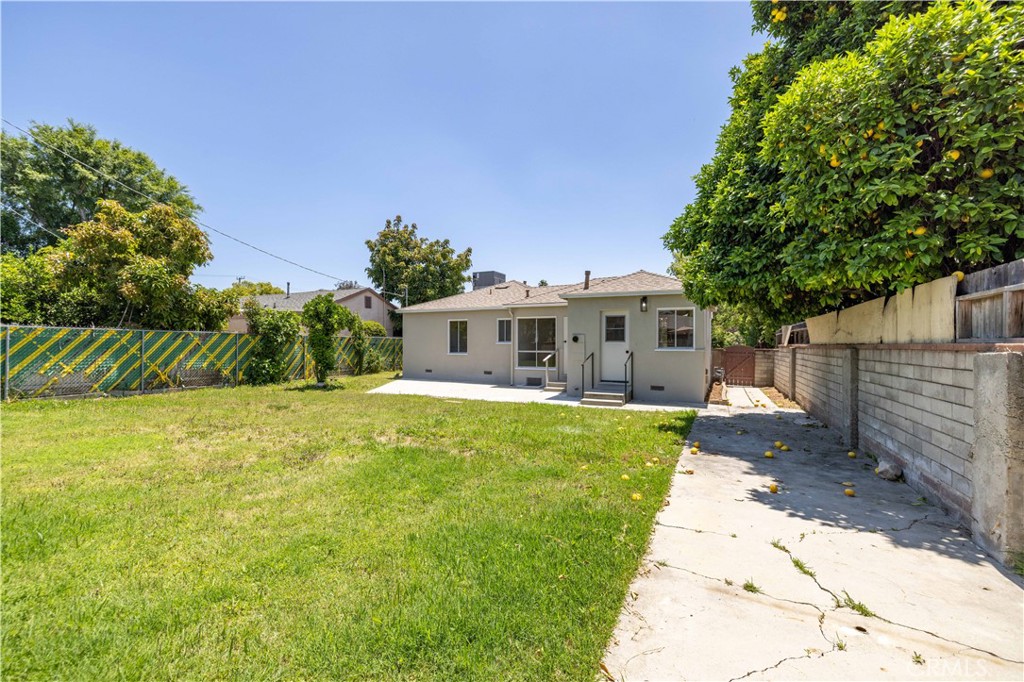 19123 Archwood Street