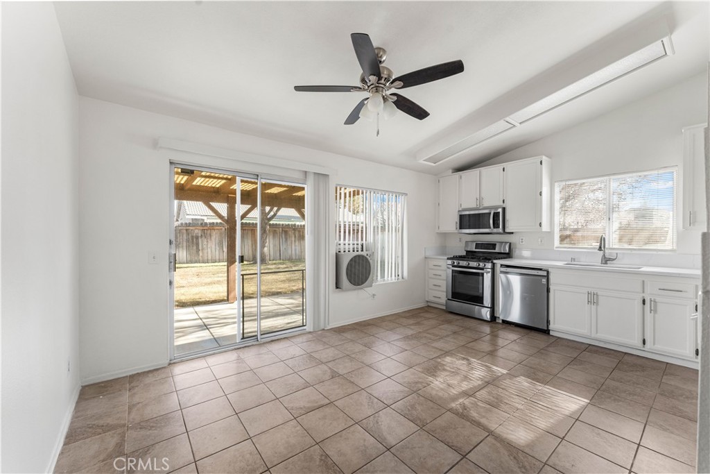 45664 Victoria Avenue