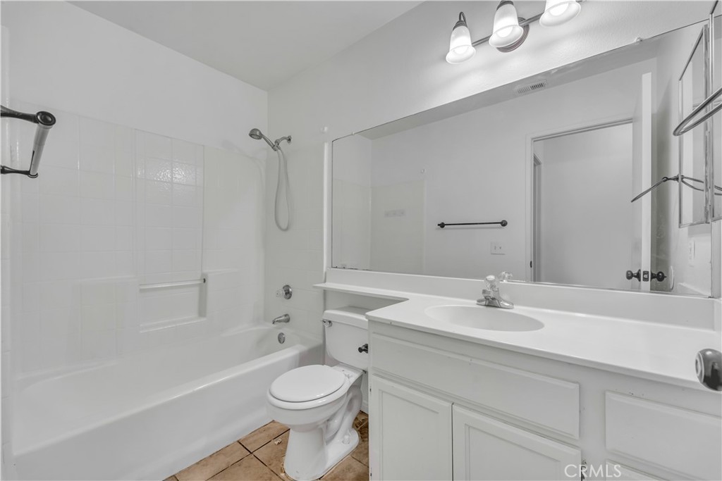 45664 Victoria Avenue