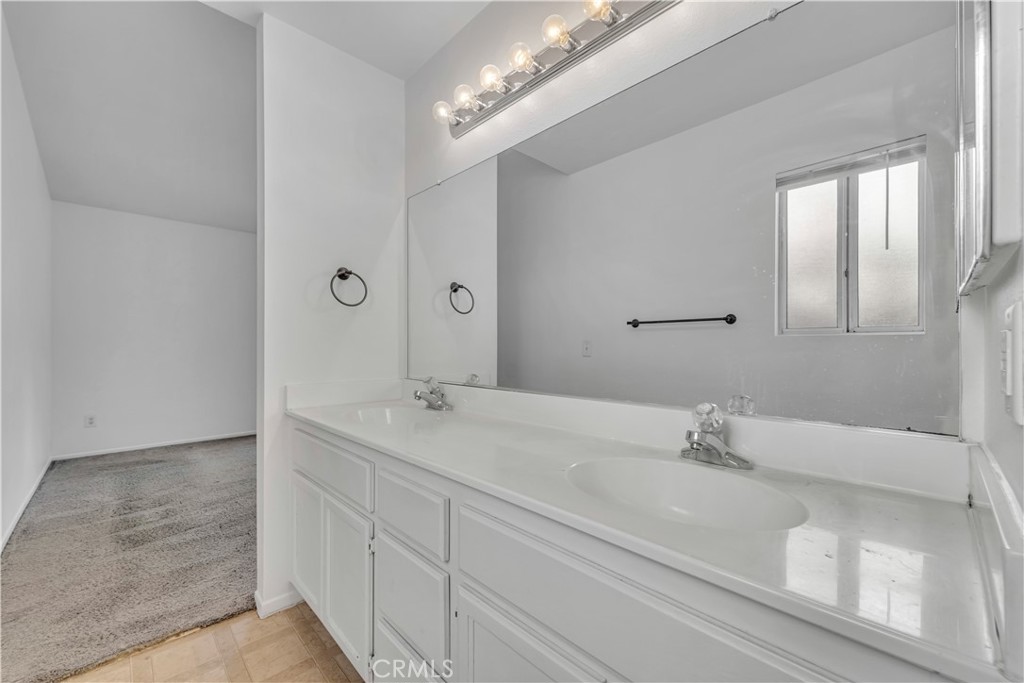 45664 Victoria Avenue