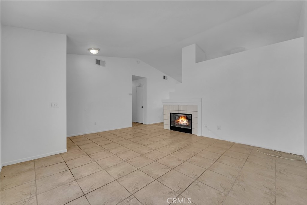 45664 Victoria Avenue