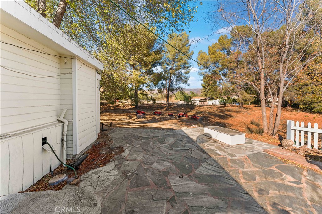 33136 Agua Dulce Canyon Road