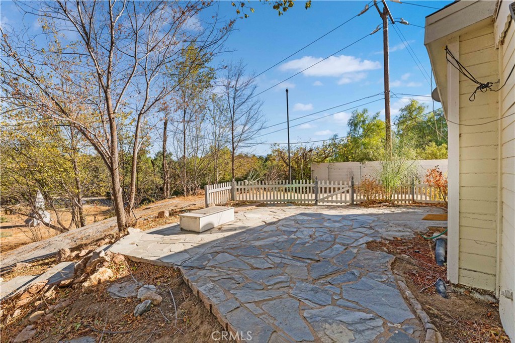 33136 Agua Dulce Canyon Road