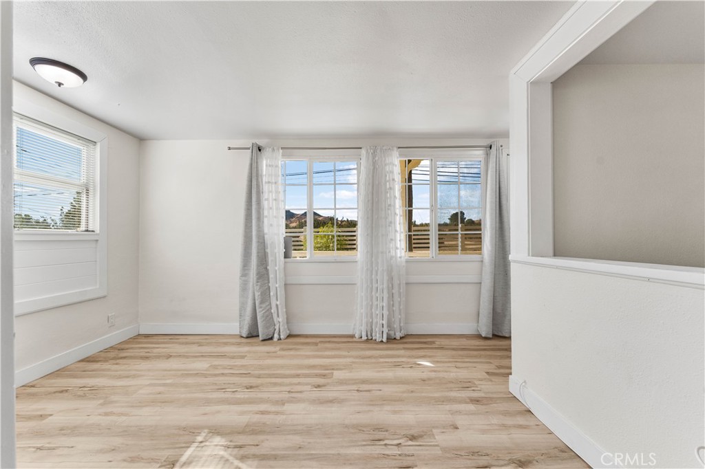 33136 Agua Dulce Canyon Road