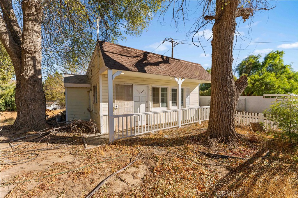 33136 Agua Dulce Canyon Road