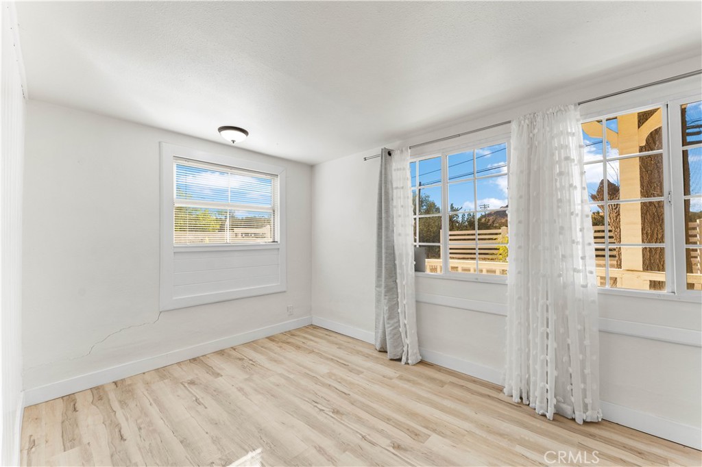 33136 Agua Dulce Canyon Road