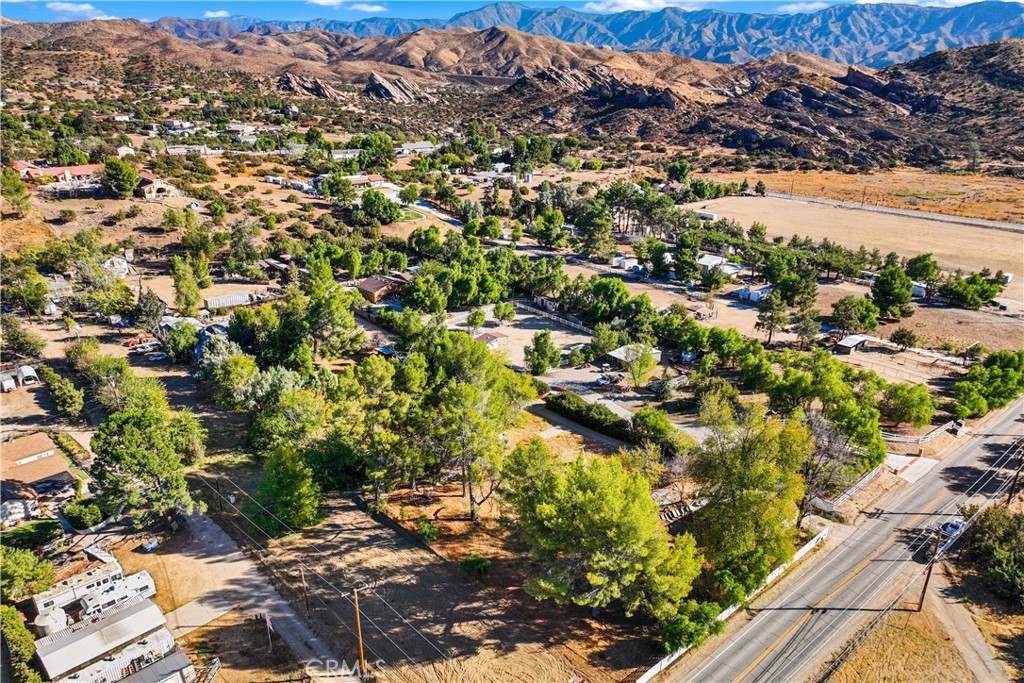 33136 Agua Dulce Canyon Road