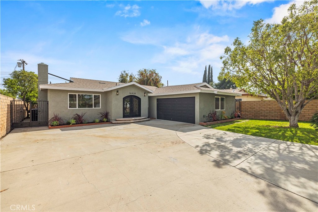 16828 Donmetz Street