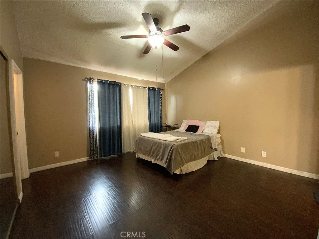 14435 Plummer Street 7