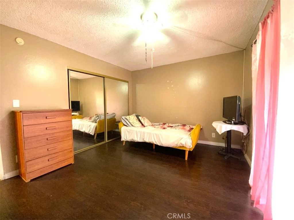 14435 Plummer Street 7