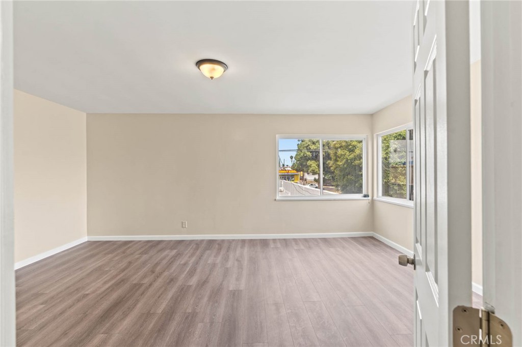 10518 S Vermont Avenue