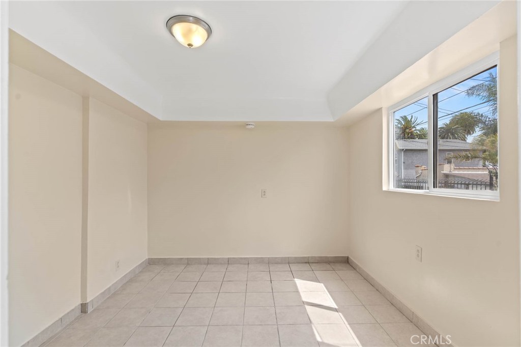 10518 S Vermont Avenue