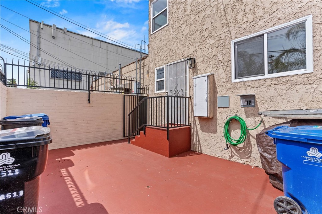 10518 S Vermont Avenue