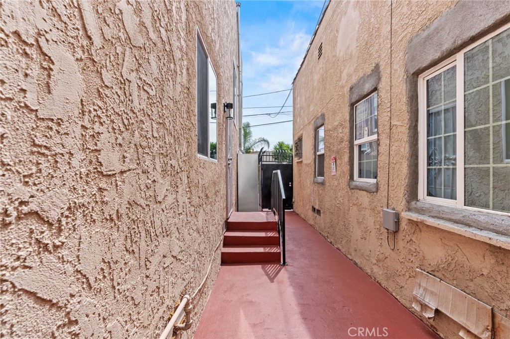 10518 S Vermont Avenue