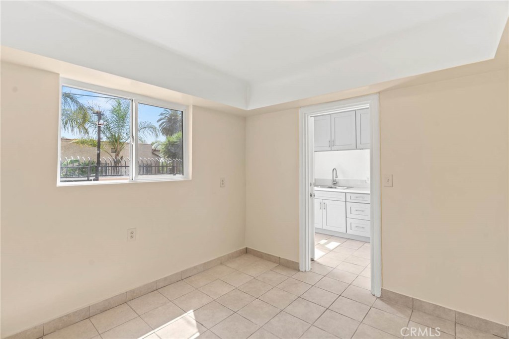 10518 S Vermont Avenue