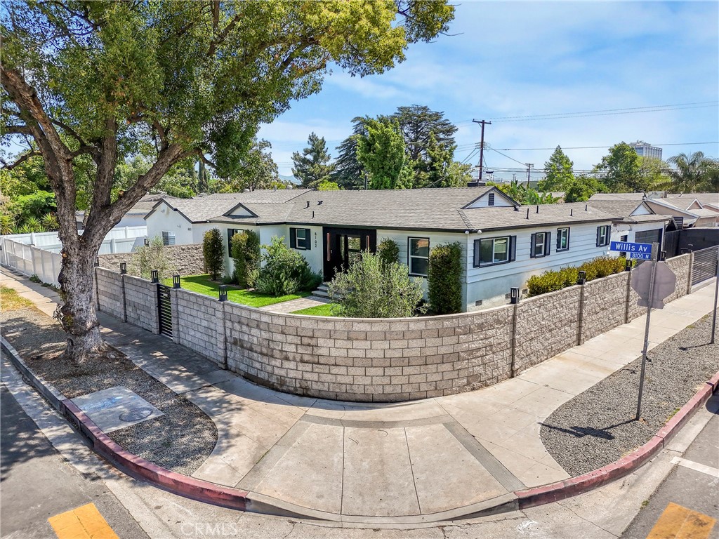8102 Willis Ave