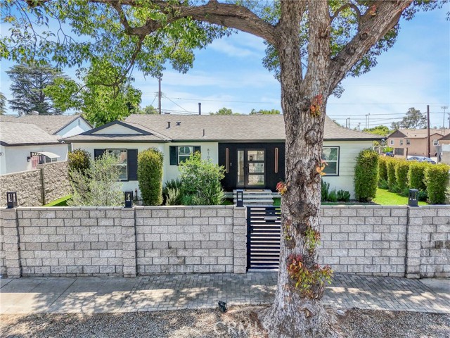 8102 Willis Ave