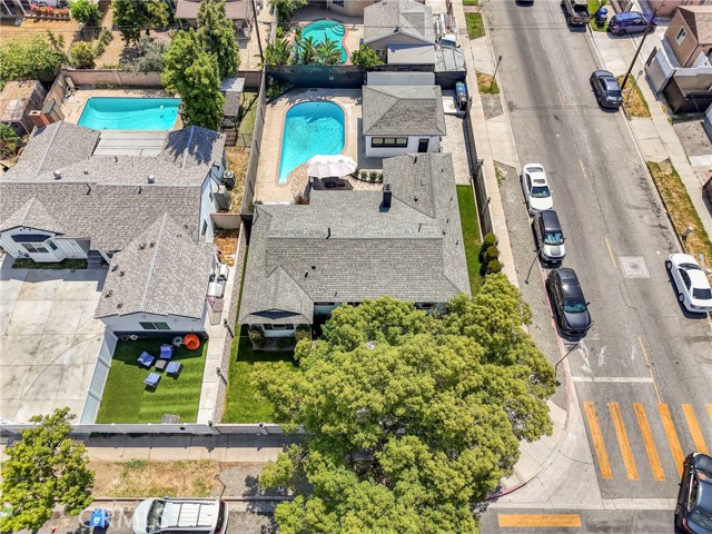 8102 Willis Ave
