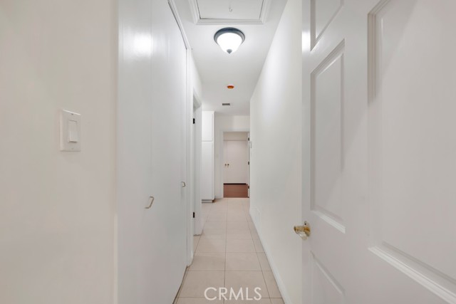 4446 Hayvenhurst AVE