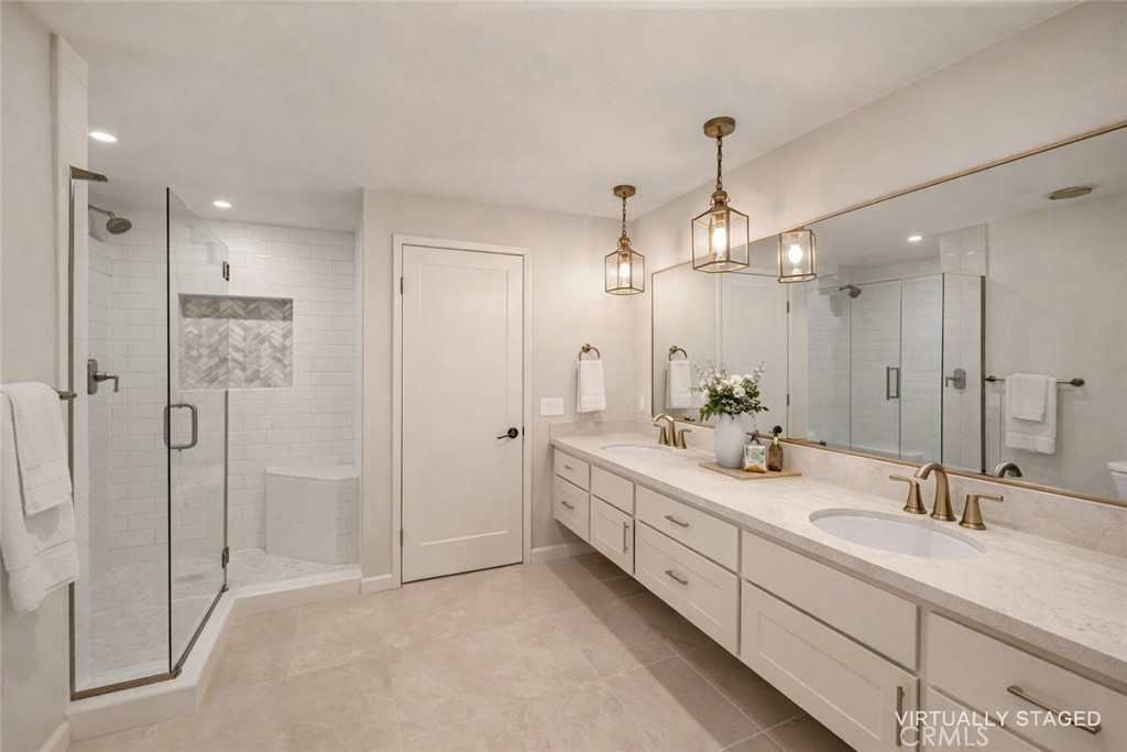 1719 Rogers Place 33H