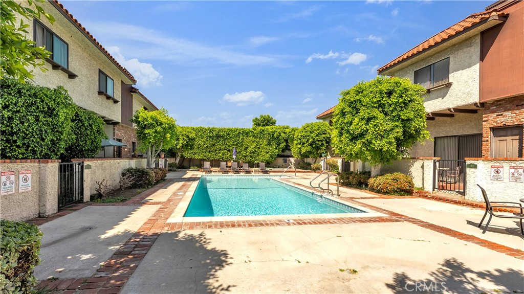 1719 Rogers Place 33H