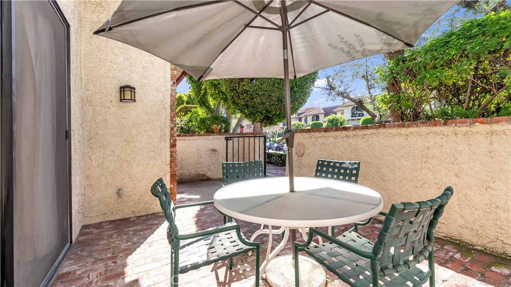 1719 Rogers Place 33H