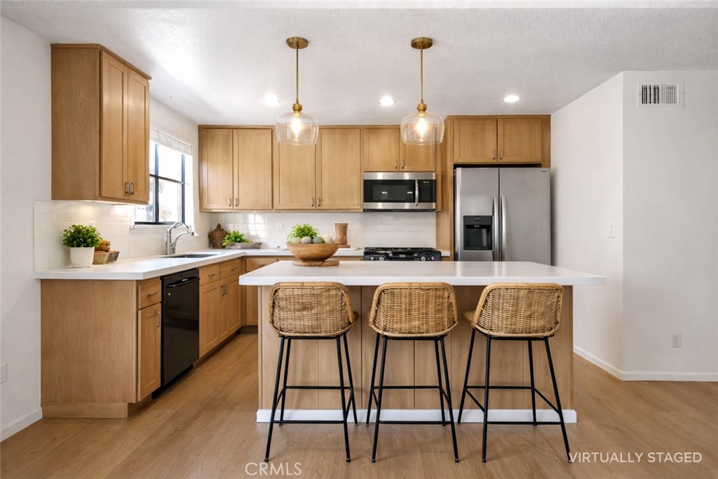 1719 Rogers Place 33H