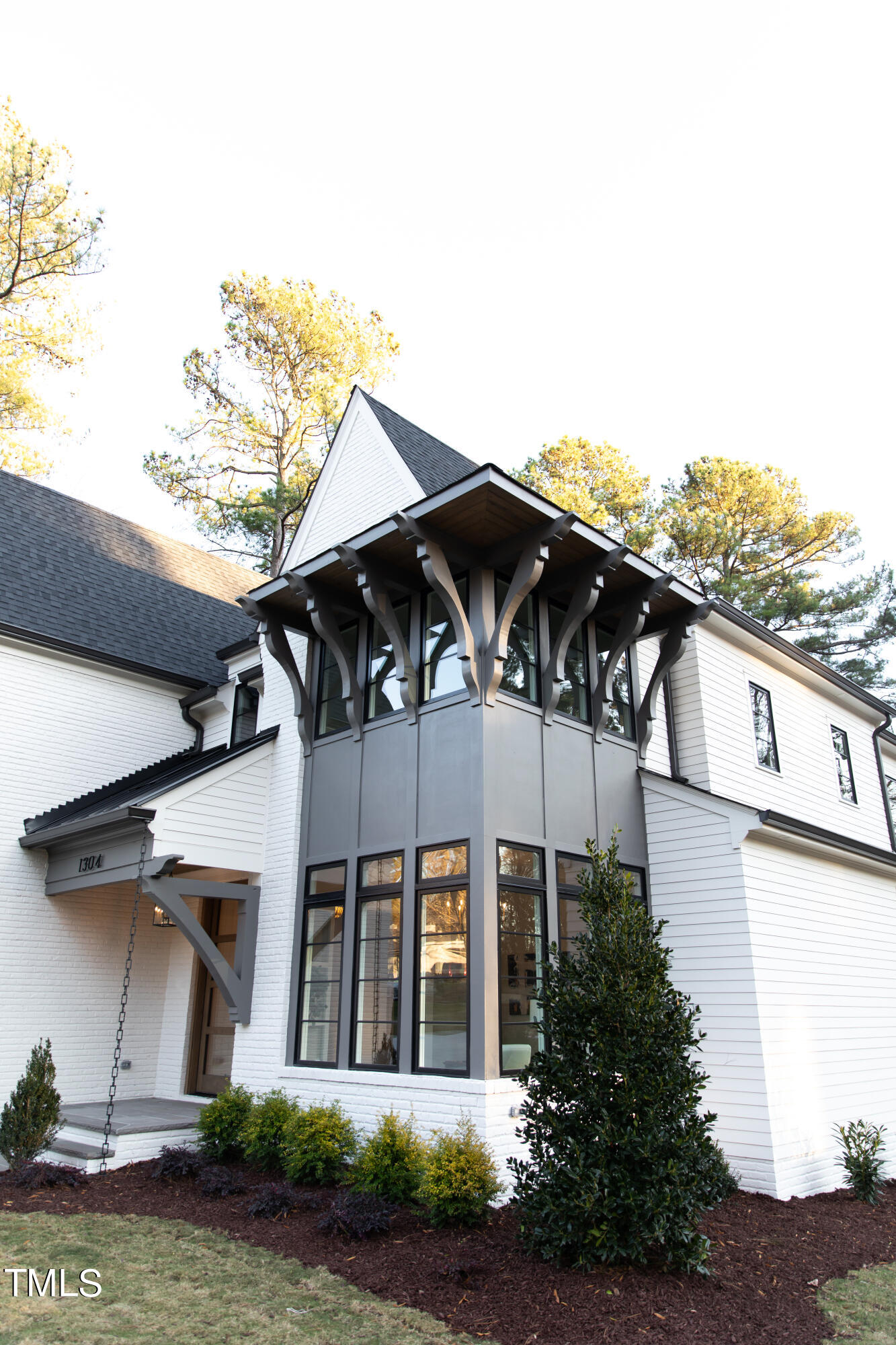 1304 Ivy Lane