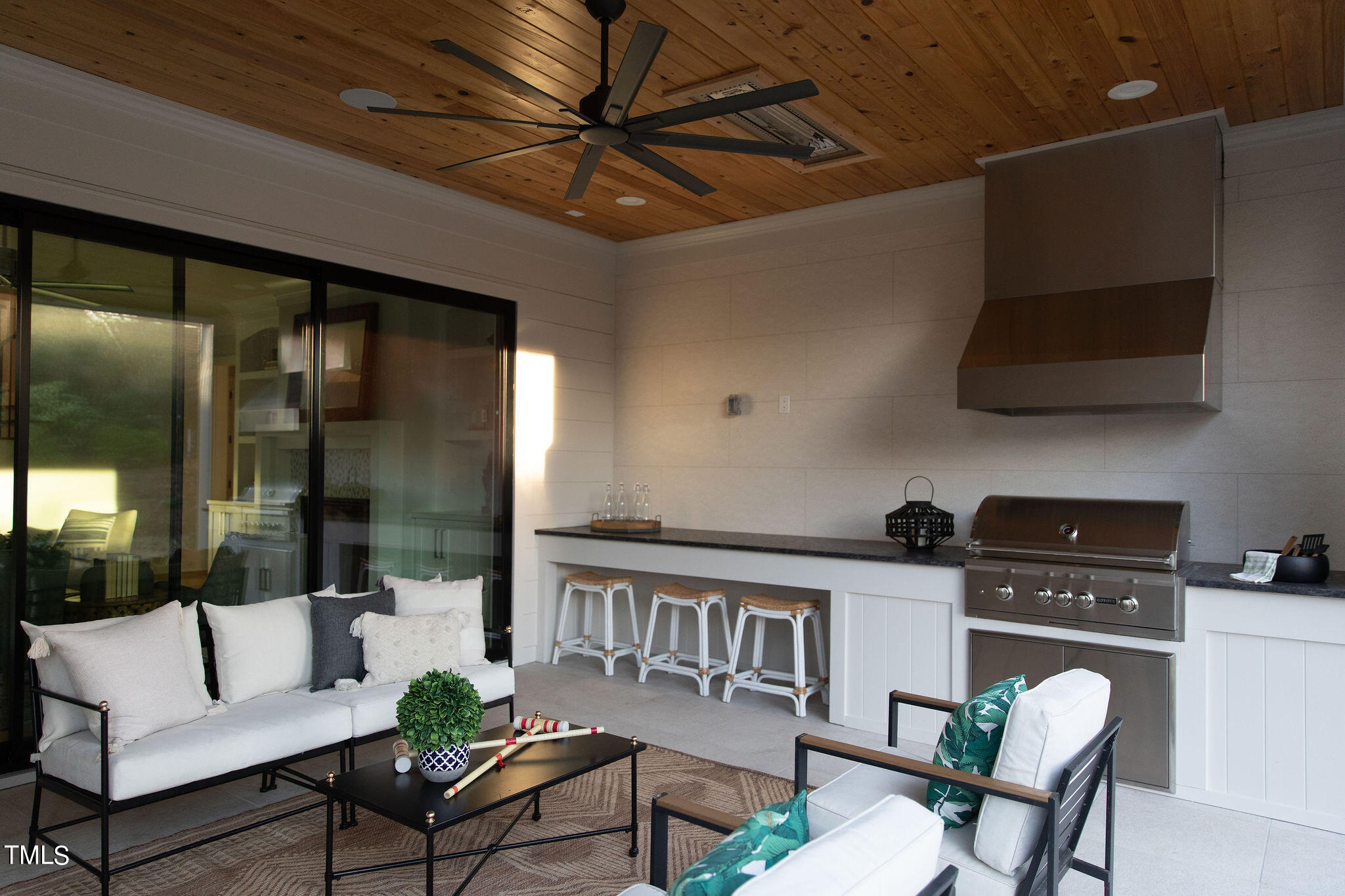 1203 Glendale Drive