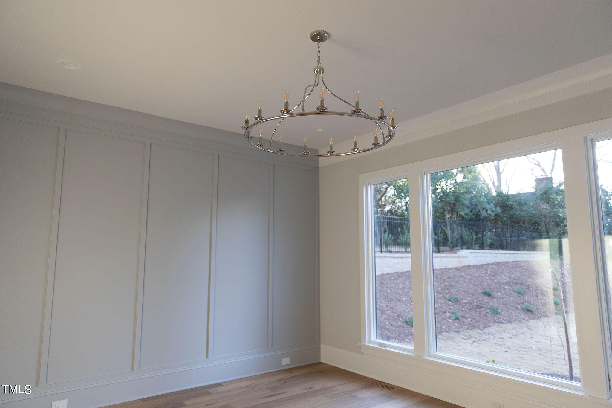 1203 Glendale Drive