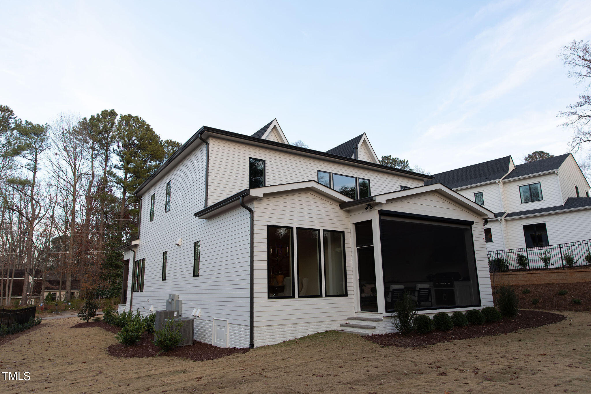 1203 Glendale Drive