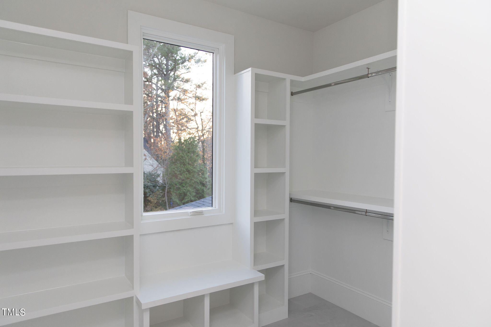 1203 Glendale Drive