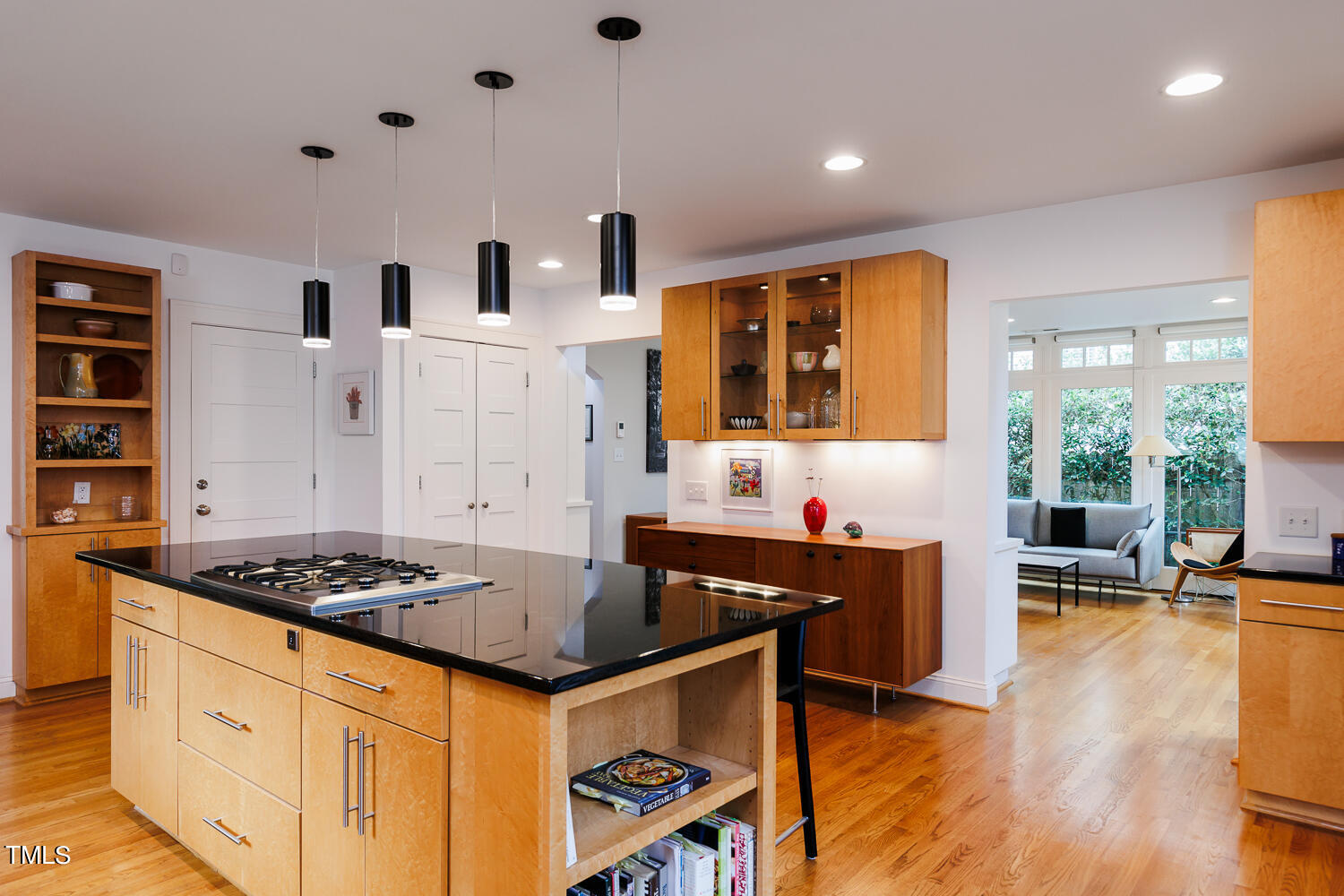 2612 Hazelwood Drive