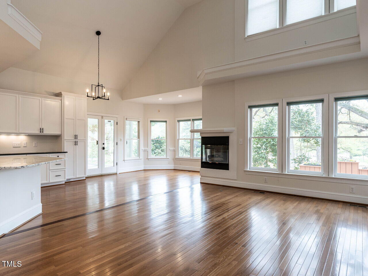 8709 Gleneagles Drive