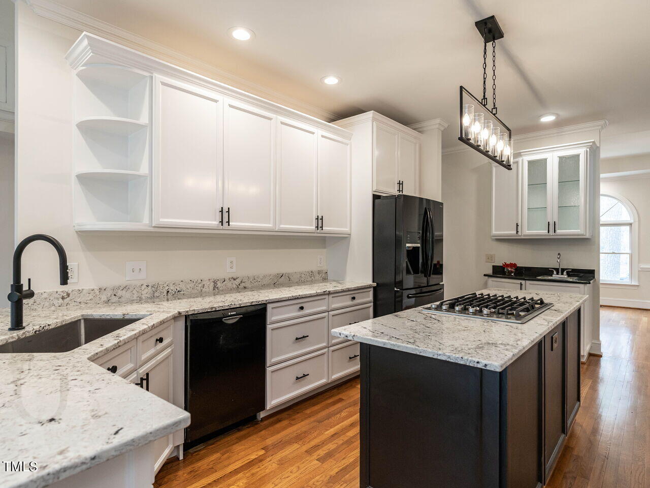 8709 Gleneagles Drive