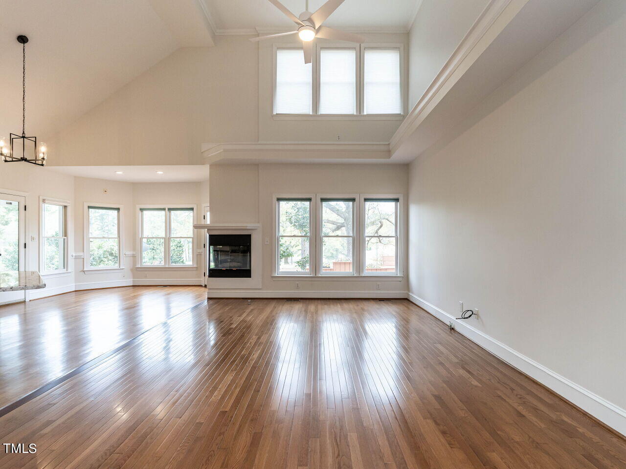 8709 Gleneagles Drive