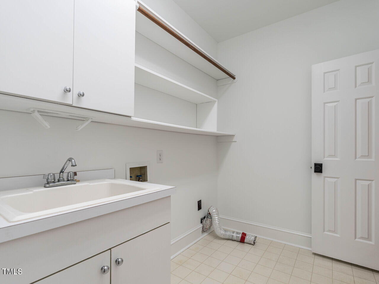 8709 Gleneagles Drive