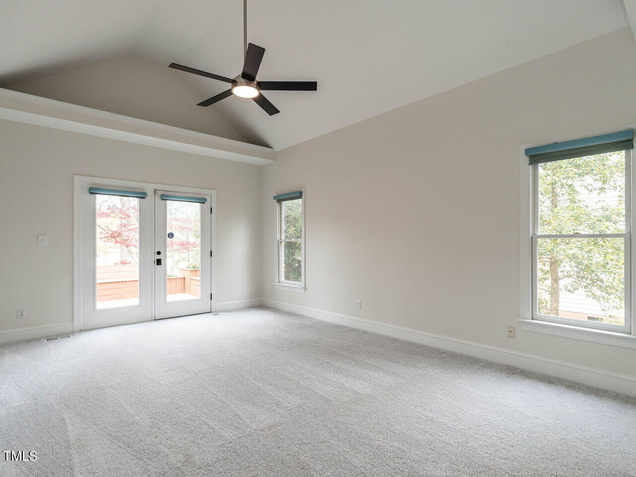 8709 Gleneagles Drive