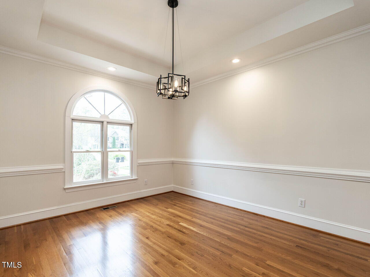 8709 Gleneagles Drive