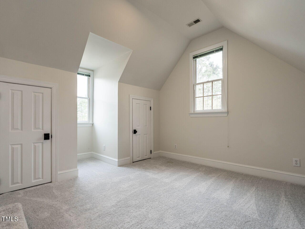 8709 Gleneagles Drive