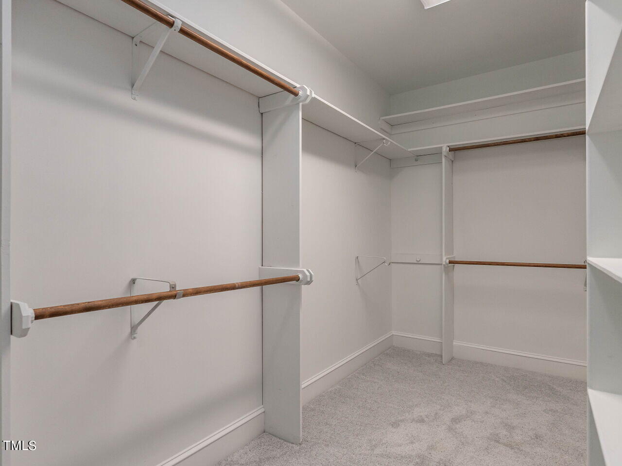 8709 Gleneagles Drive