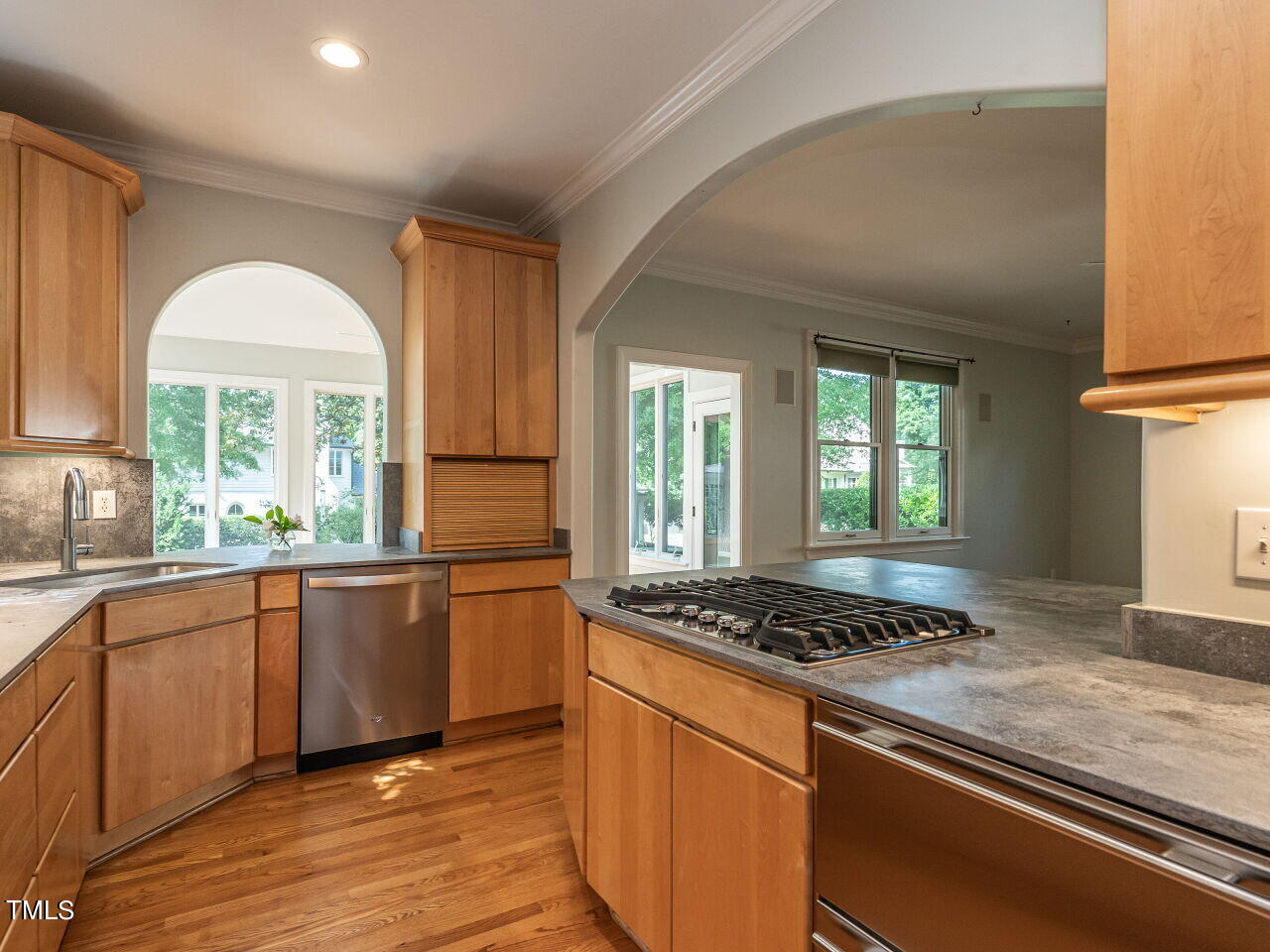 2807 Hazelwood Drive