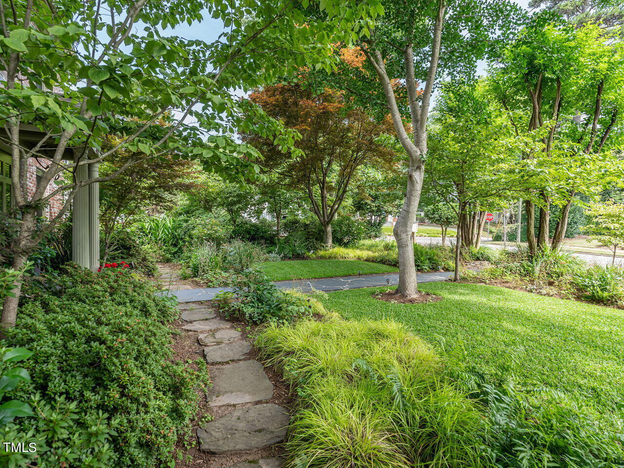 2807 Hazelwood Drive