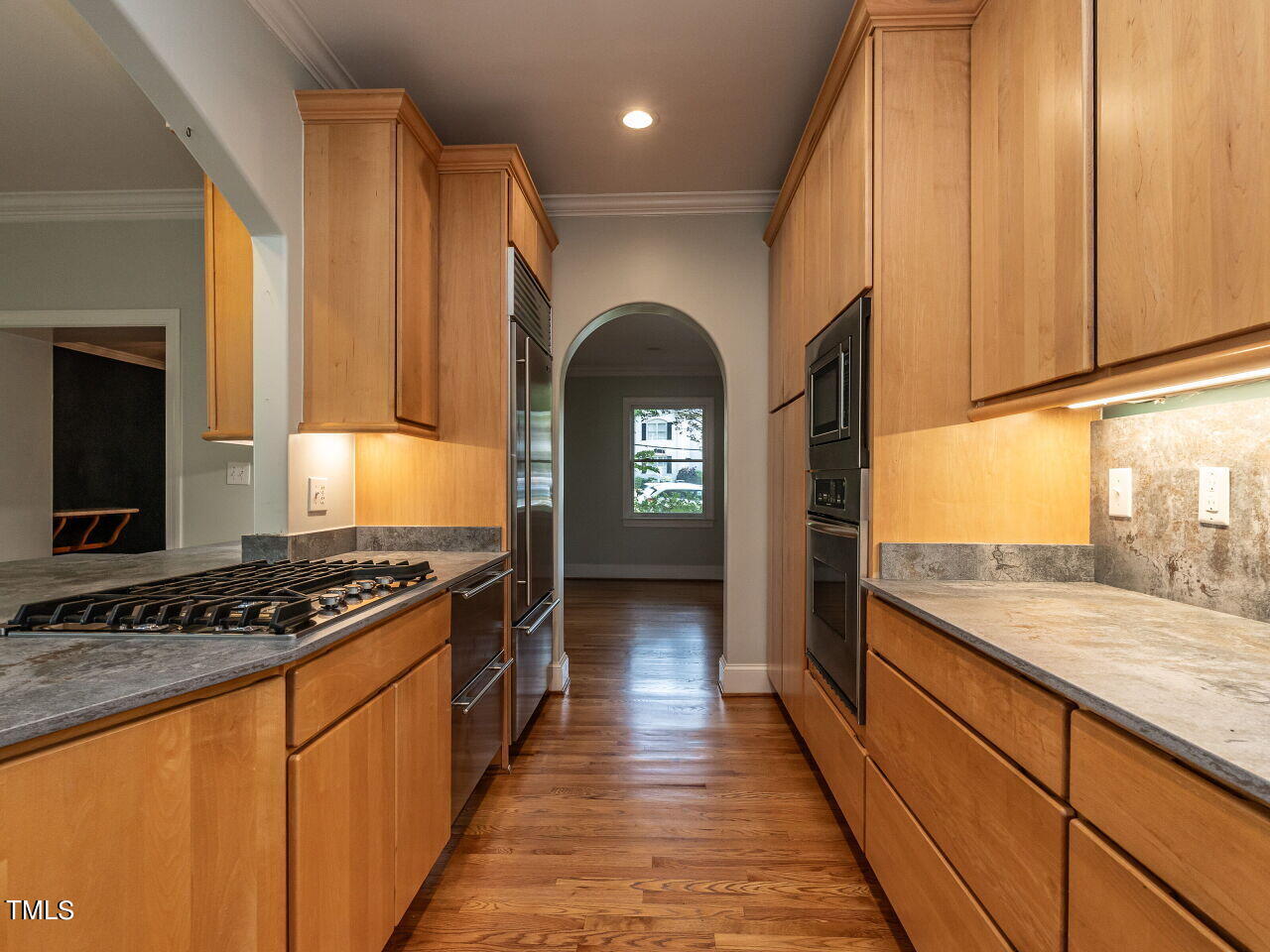 2807 Hazelwood Drive