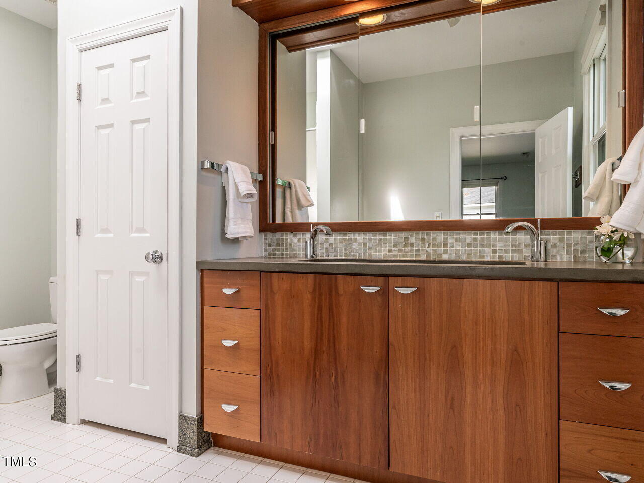 2807 Hazelwood Drive