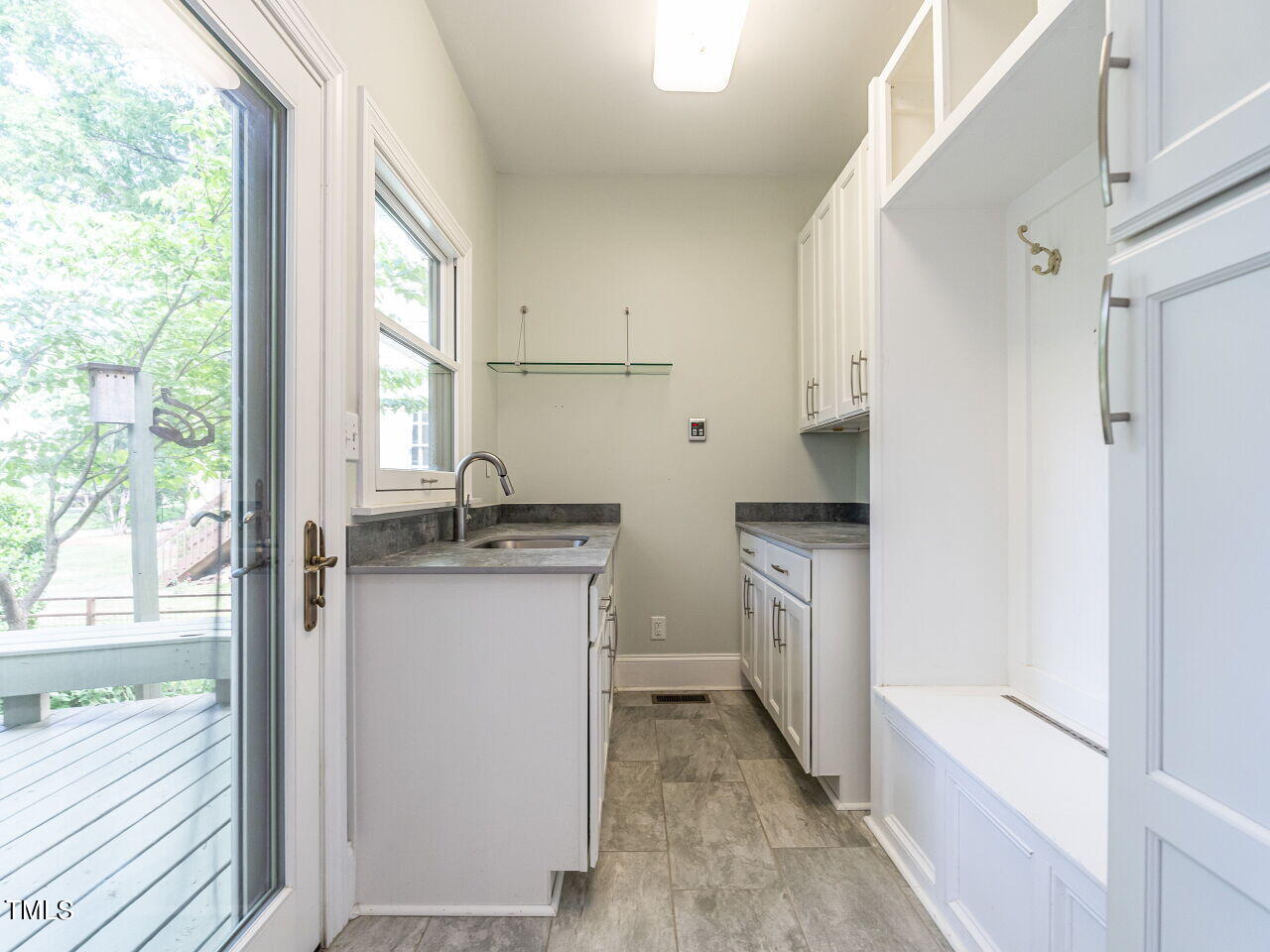 2807 Hazelwood Drive