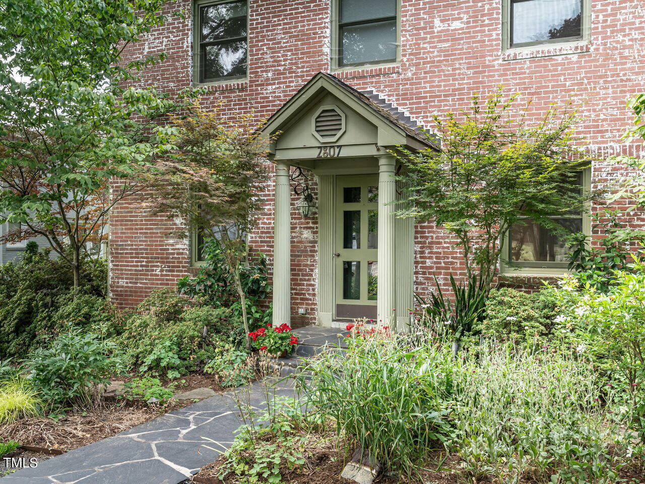 2807 Hazelwood Drive