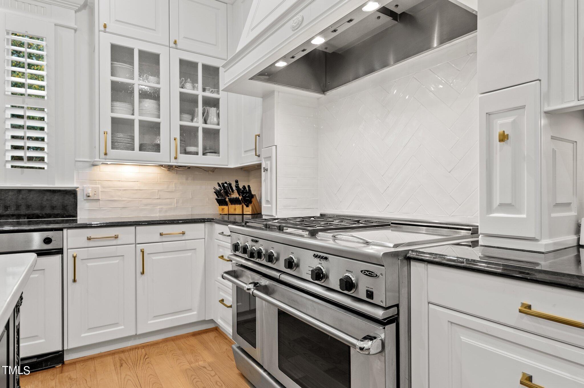 8816 Valentine Ct