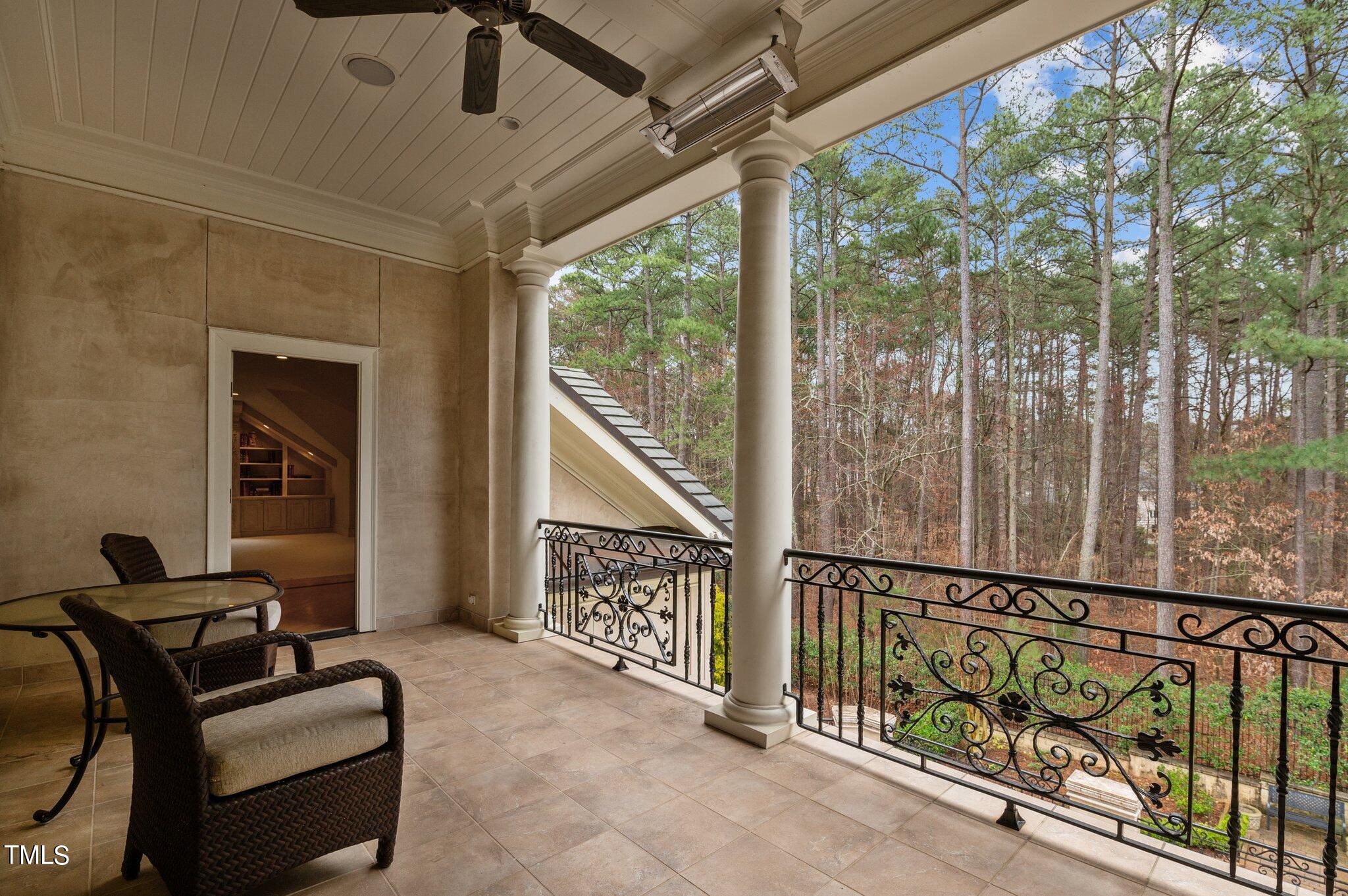 8816 Valentine Ct